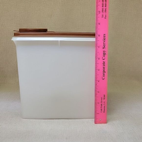 VINTAGE TUPPERWARE Cereal Keeper W/Brown Lid,2 Almond Starburst Canisters - Picture 2 of 10